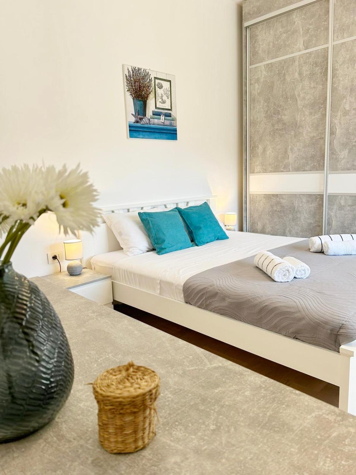 The Circle Apartment Skopje Ngoại thất bức ảnh