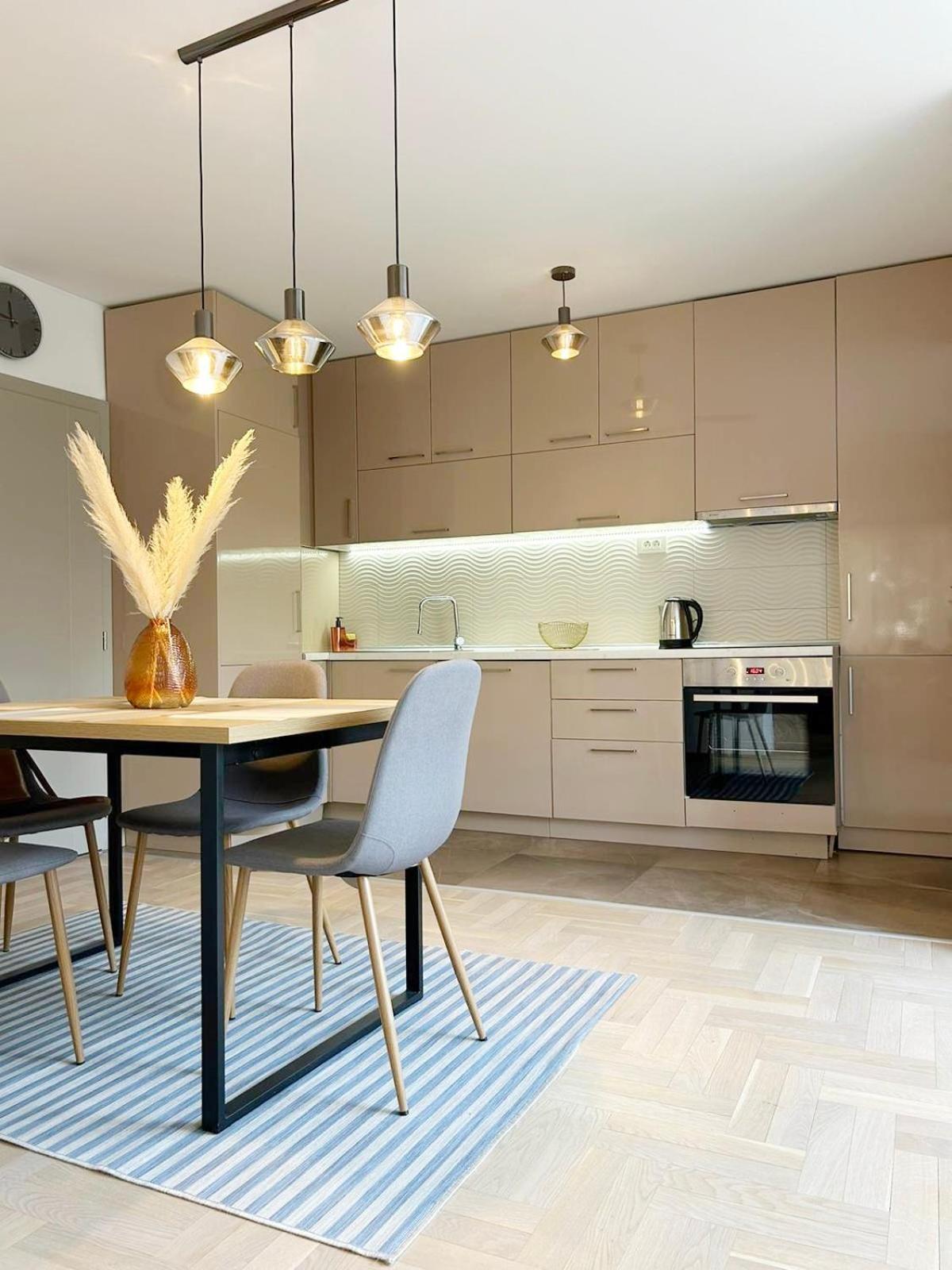 The Circle Apartment Skopje Ngoại thất bức ảnh