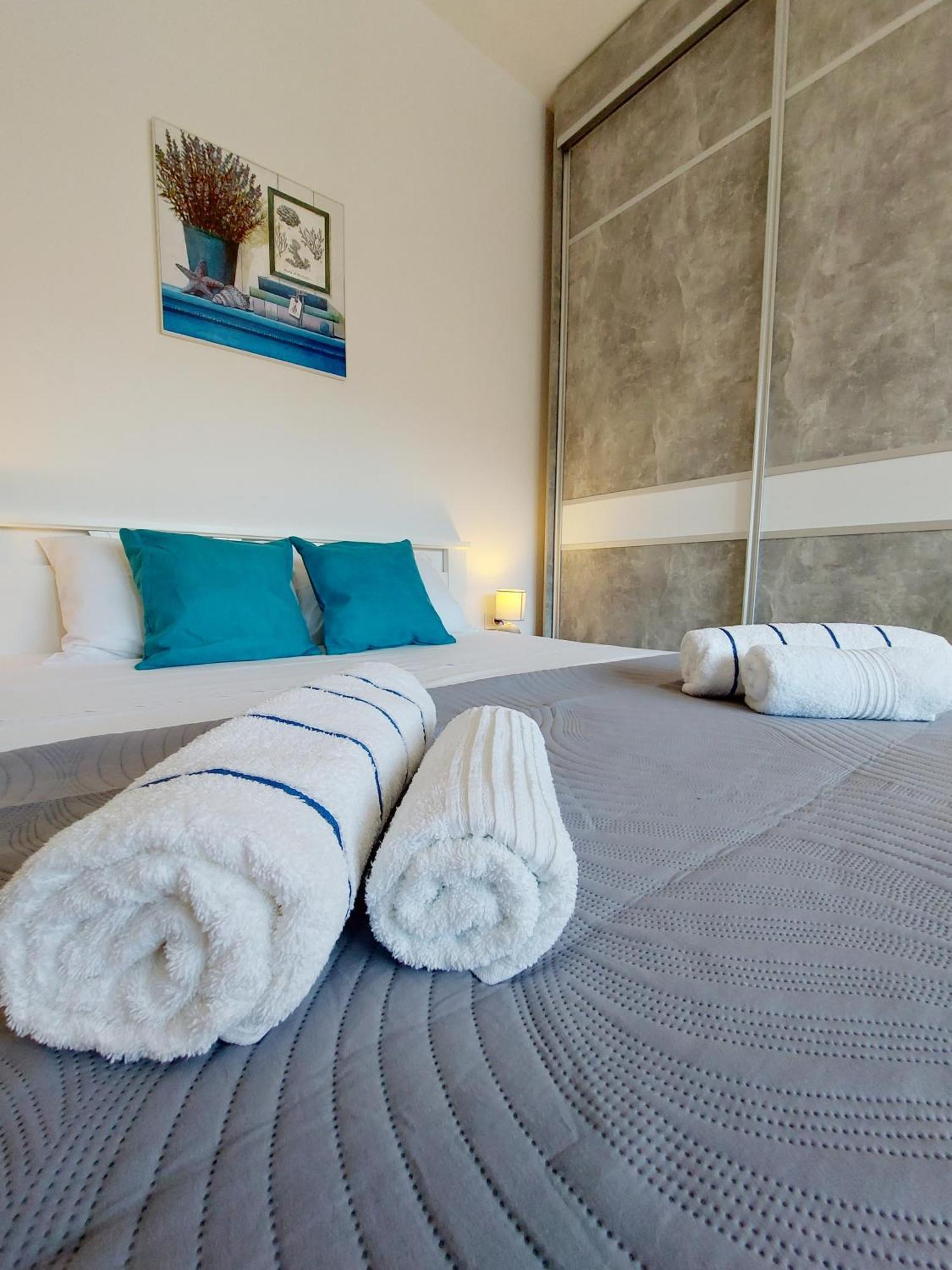 The Circle Apartment Skopje Ngoại thất bức ảnh