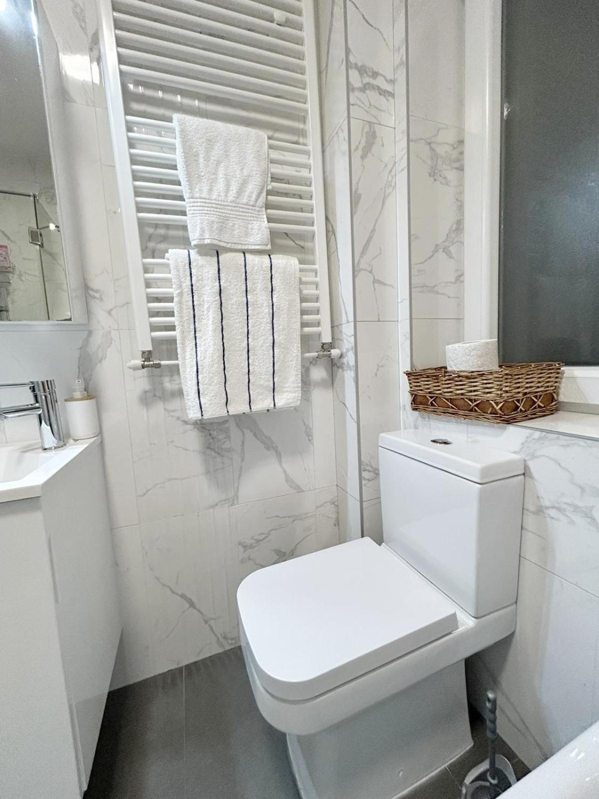 The Circle Apartment Skopje Ngoại thất bức ảnh
